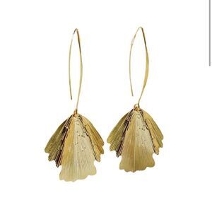 Gold leaf drop earrings #558